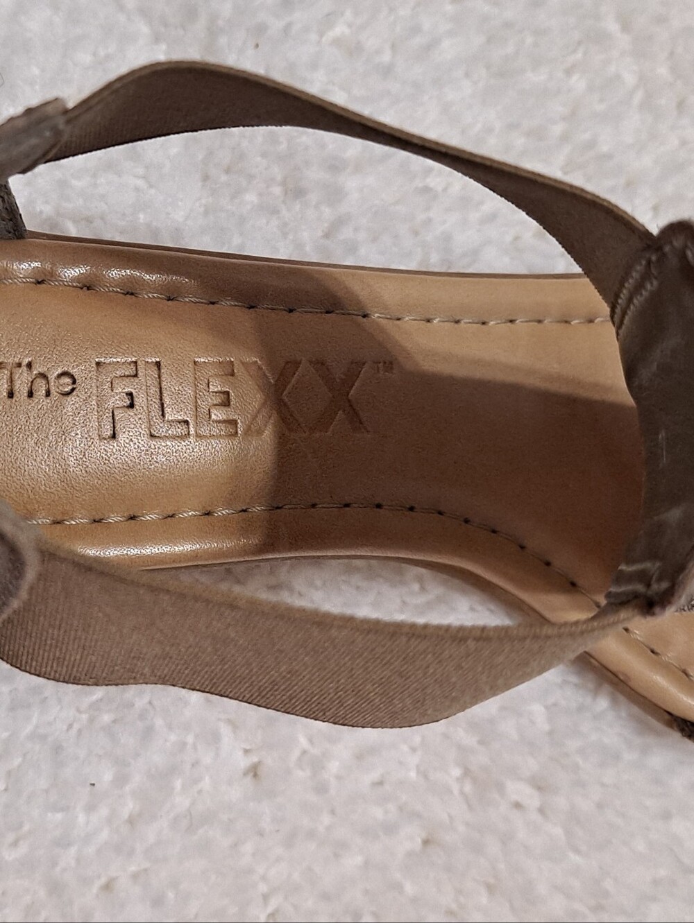 The Flexx Women’s Metallic Brown Wedge Sandals Sz 8 - Picture 6 of 7